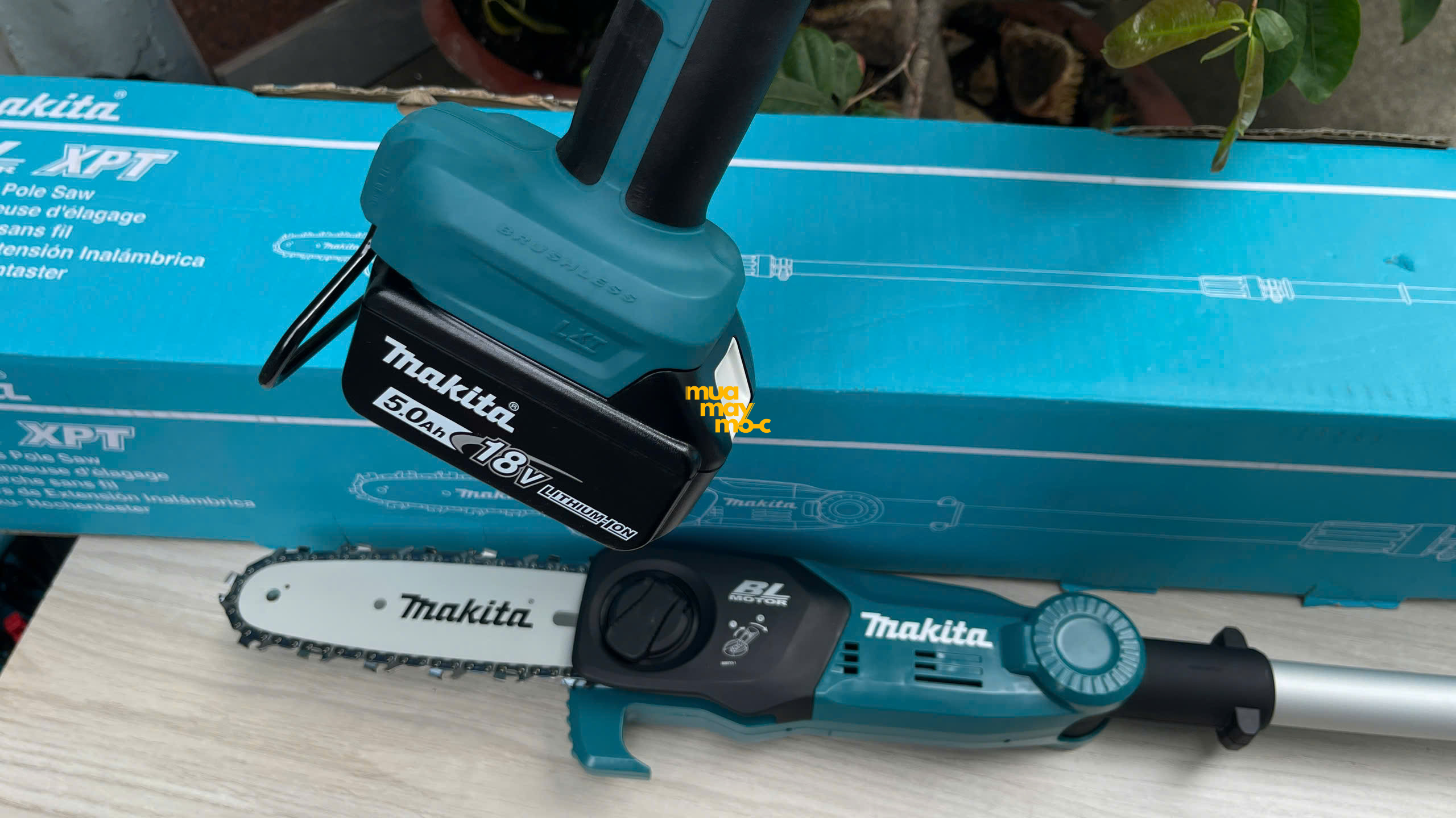 Bộ sạc đôi và pin gợi ý cho máy cưa Makita DUA200Z01