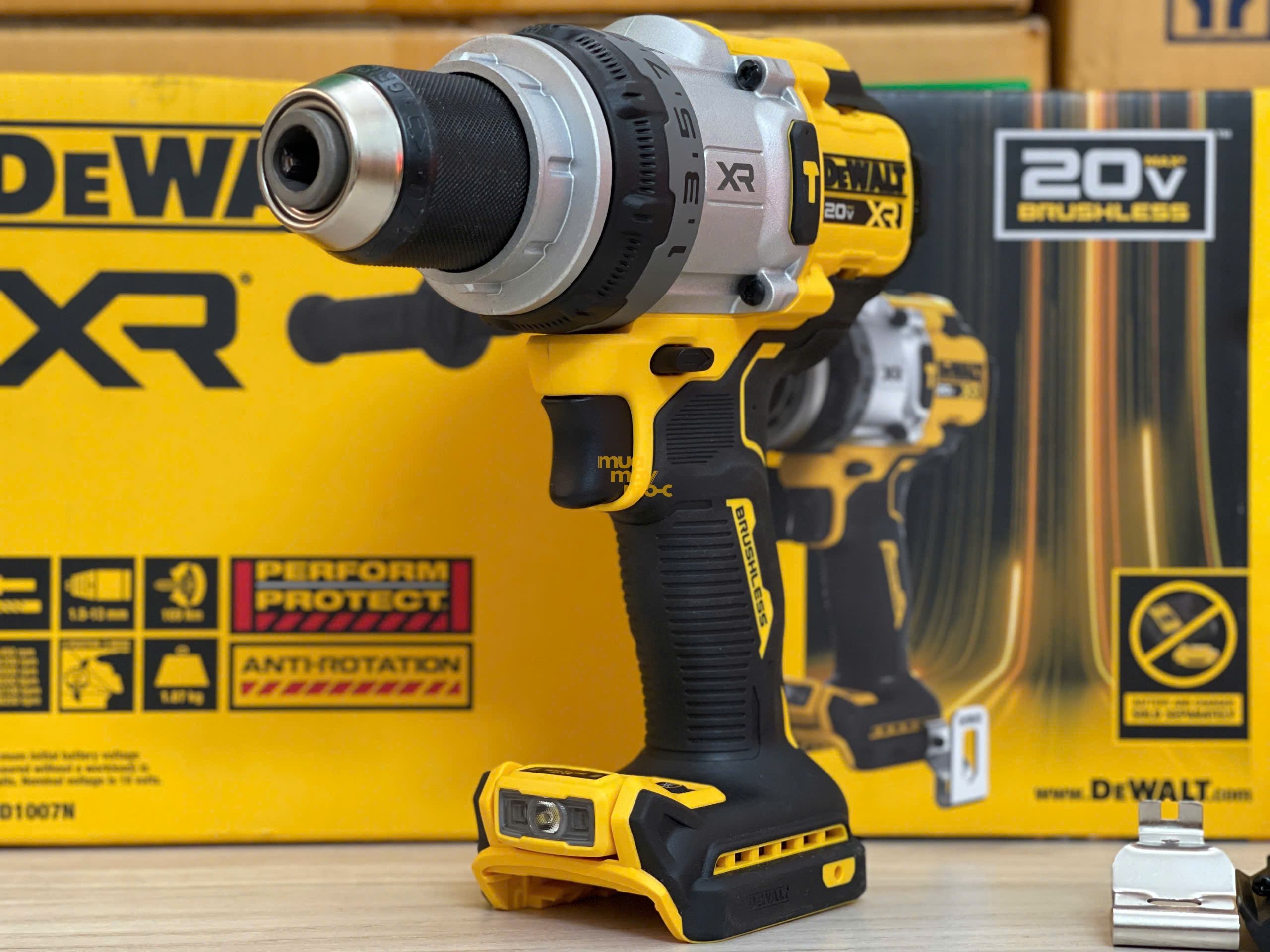 Hệ thống Anti-Rotation bảo vệ bo mạch và người dùng trên Dewalt DCD1007