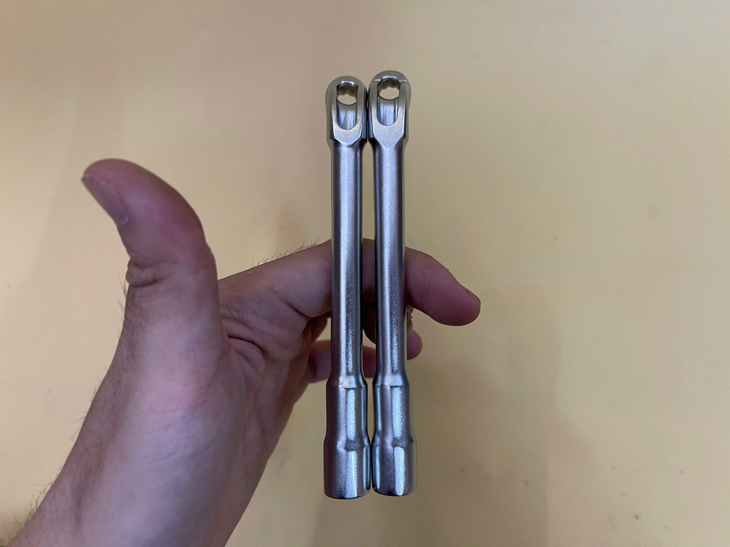 Điều Hòa Điện Trực Tiếp Kingtony 1080-08 cỡ 8mm – điếu 8mm gọn nhẹ cho thợ cơ khí, bảo trì