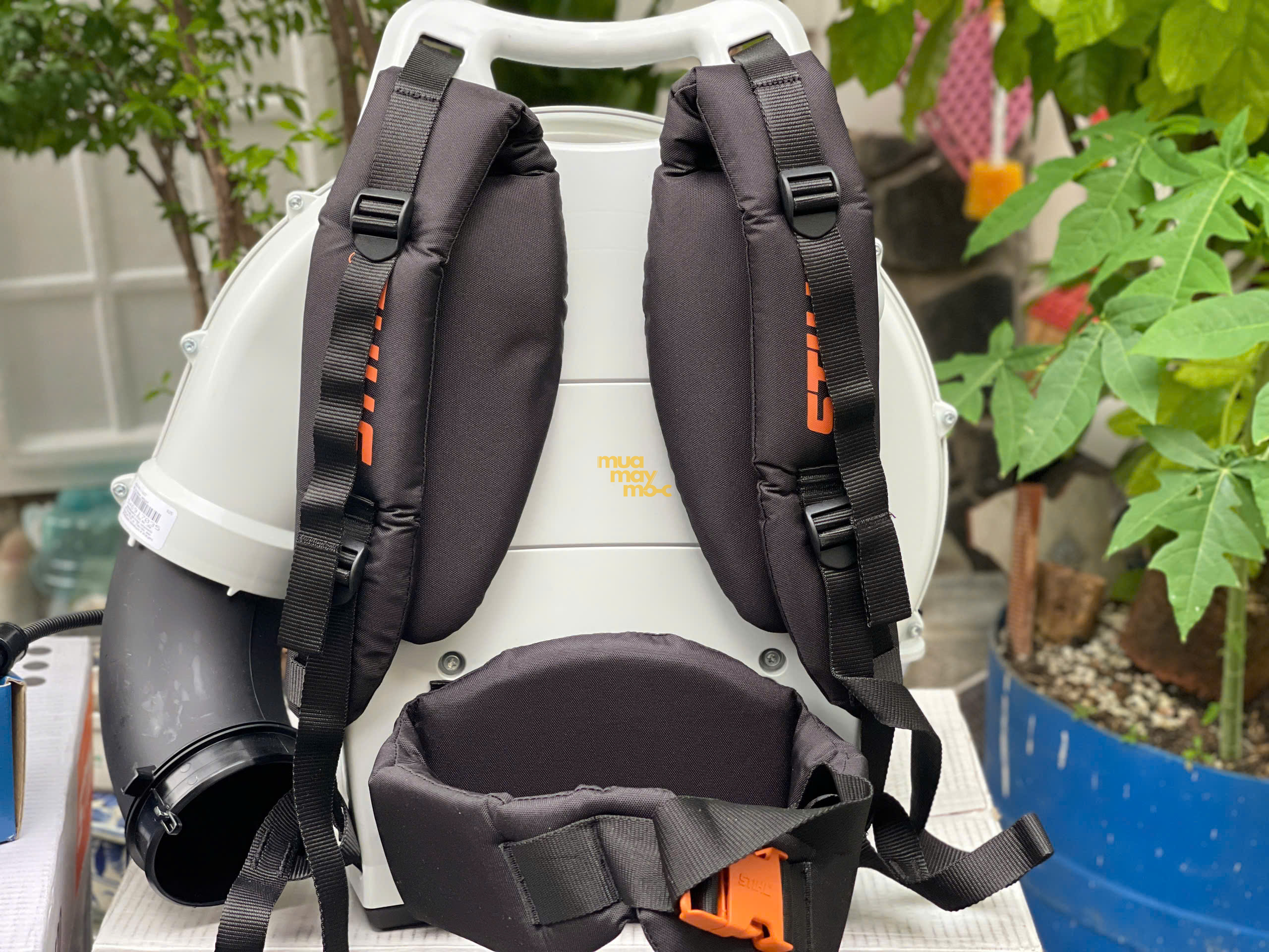 Máy Thổi Lá Chạy Xăng Stihl BR 700 Đeo Lưng