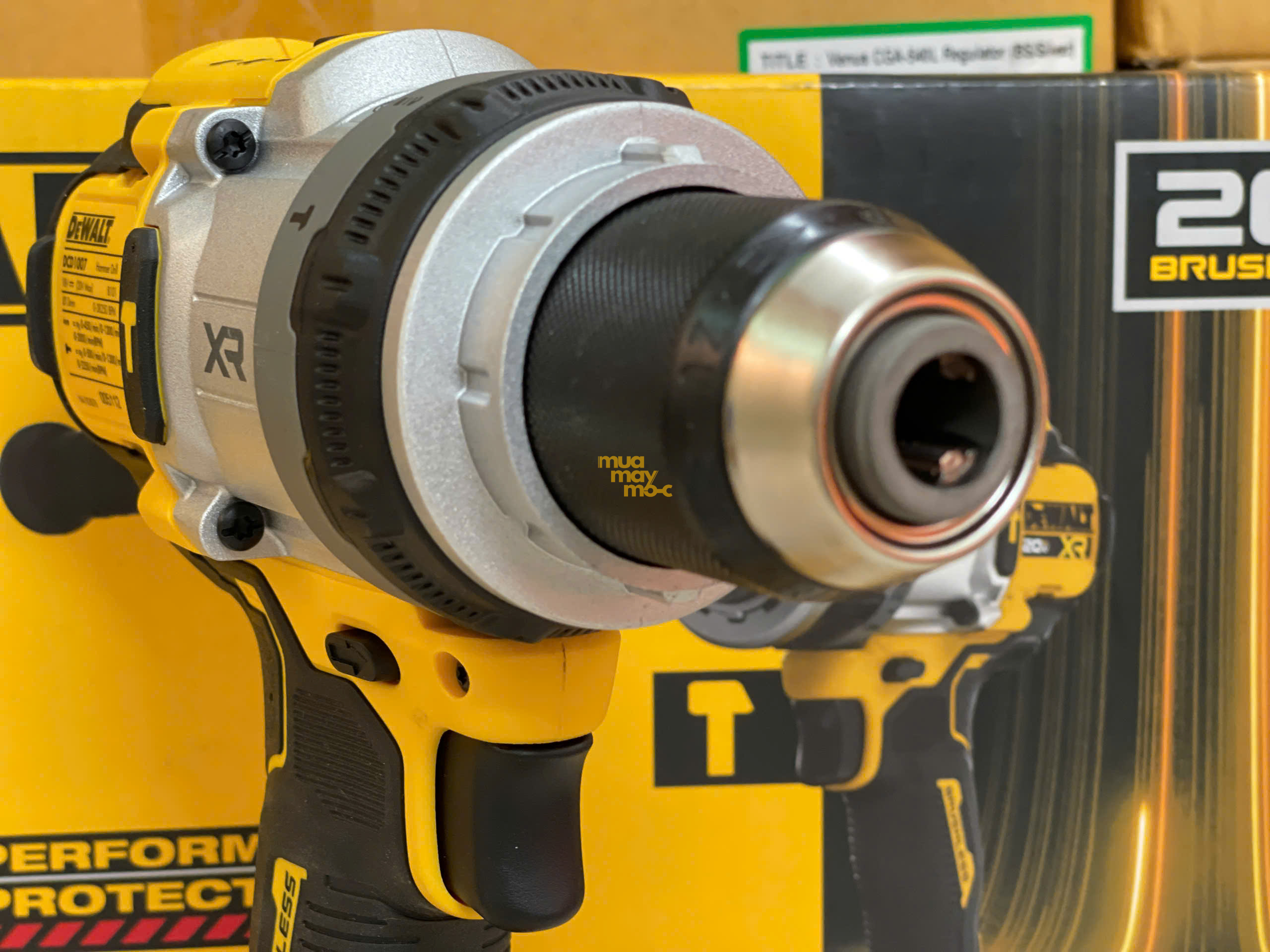 Hình ảnh thực tế máy khoan búa Dewalt DCD1007 tại kho An Khang