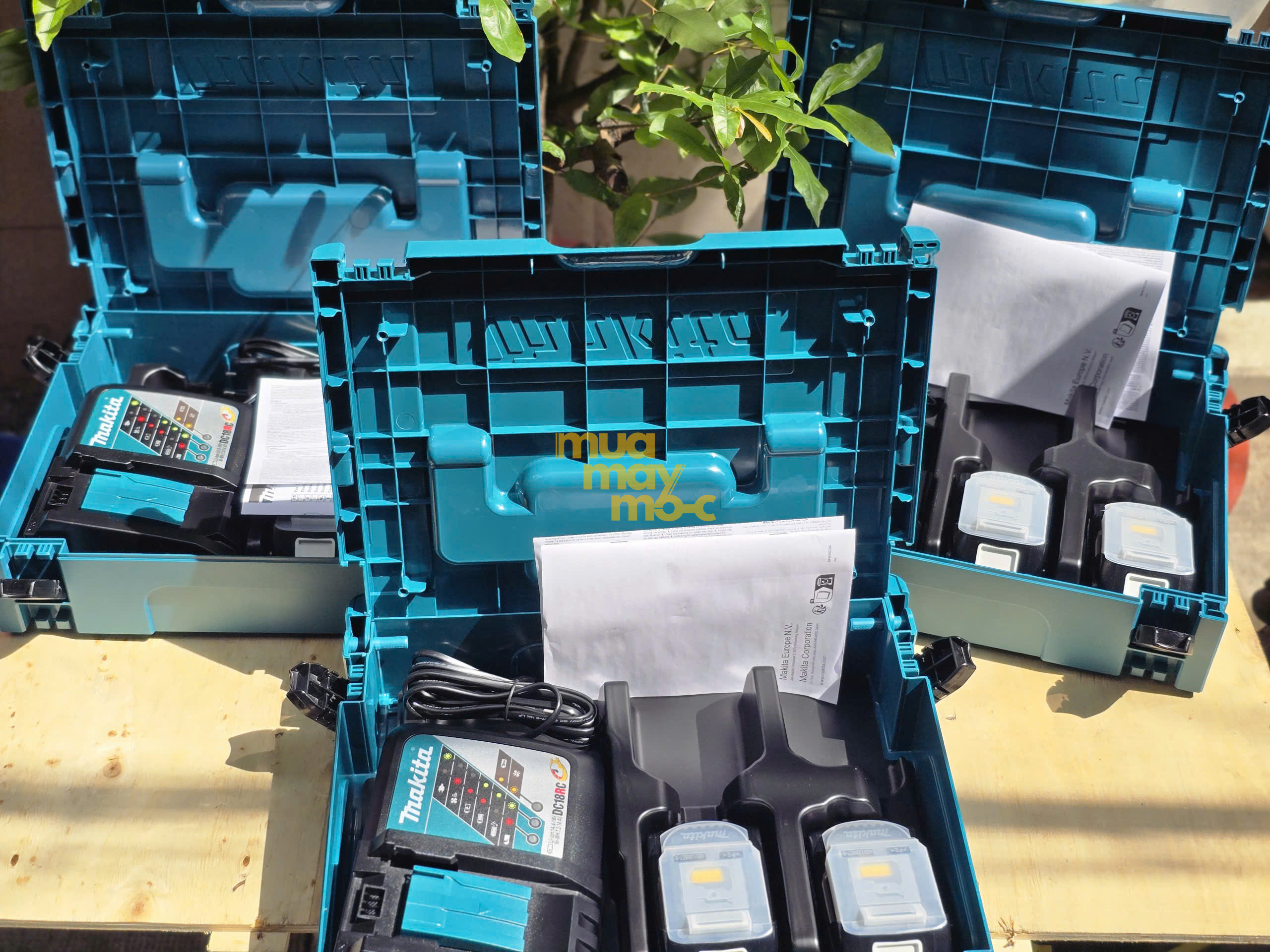 Thông số kỹ thuật bộ Makita 197952-5 trên vỏ hộp