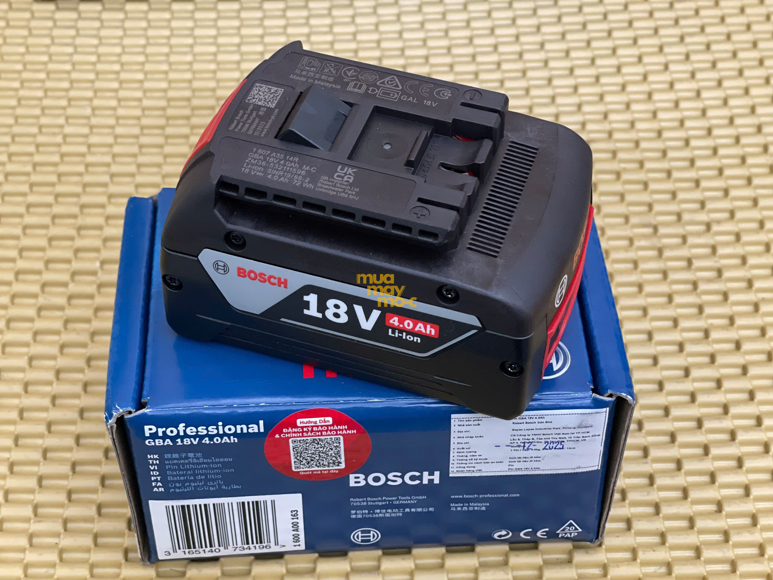 Đèn LED báo trạng thái pin trên Bosch 1600A00163