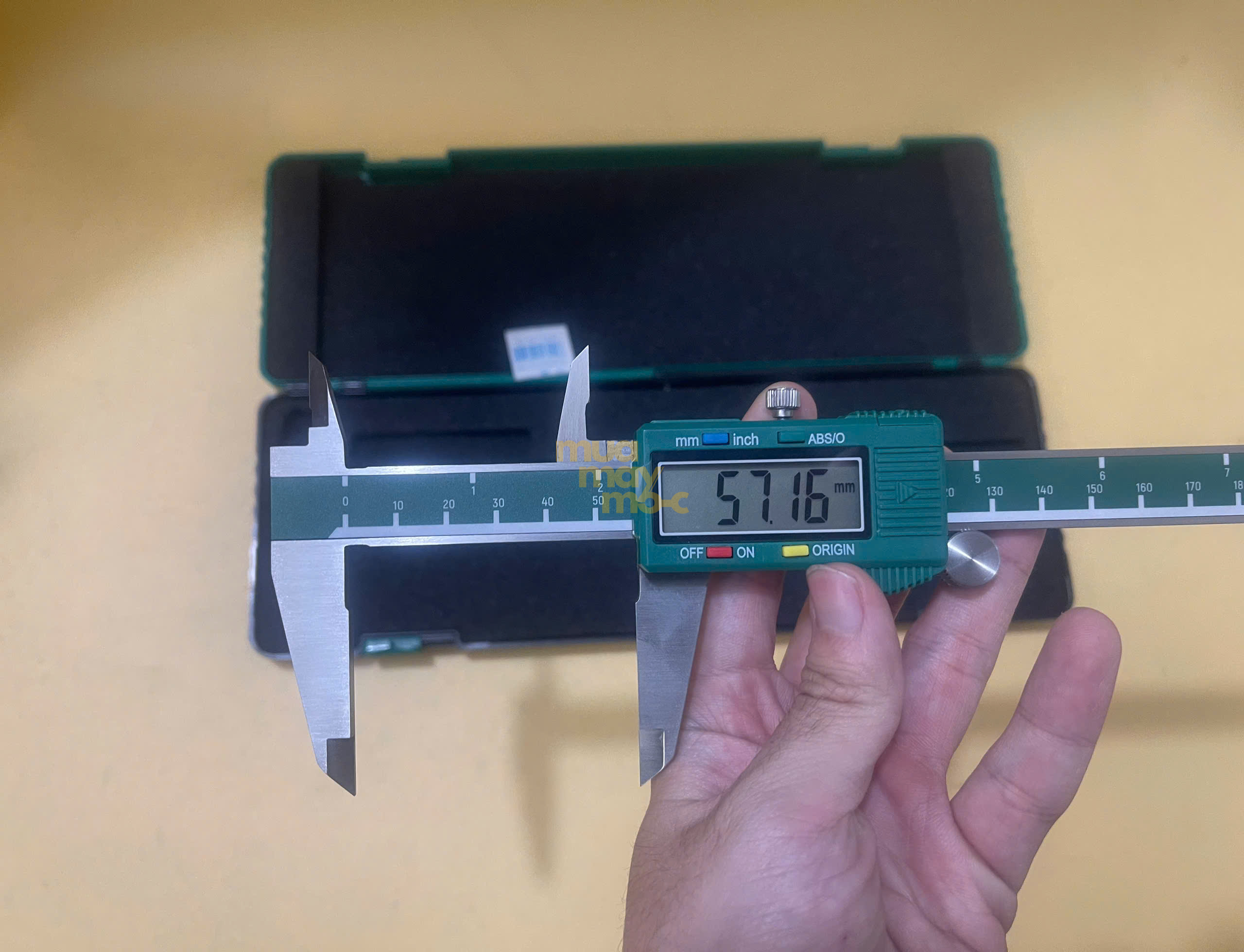 Thông số trên thước cặp Sata 91512