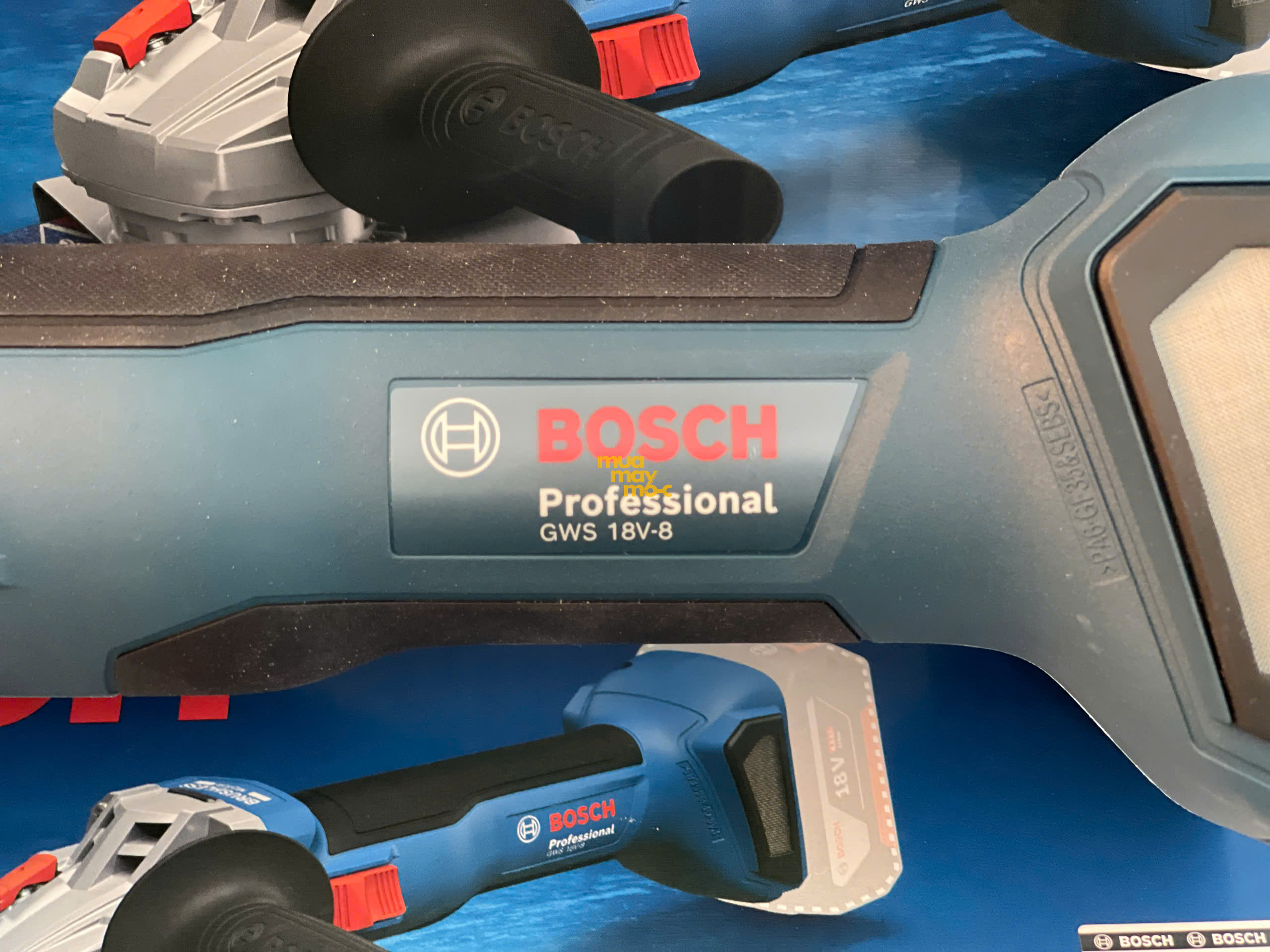 Logo thương hiệu Bosch sắc nét trên thân máy GWS 18V-8
