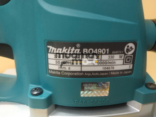 Máy chà nhám rung Makita BO4901