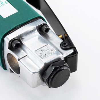 Máy cưa kiếm dùng hơi SATA 02545