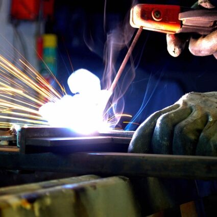 Máy hàn que hồ quang tay dùng hàn sắt thép dày