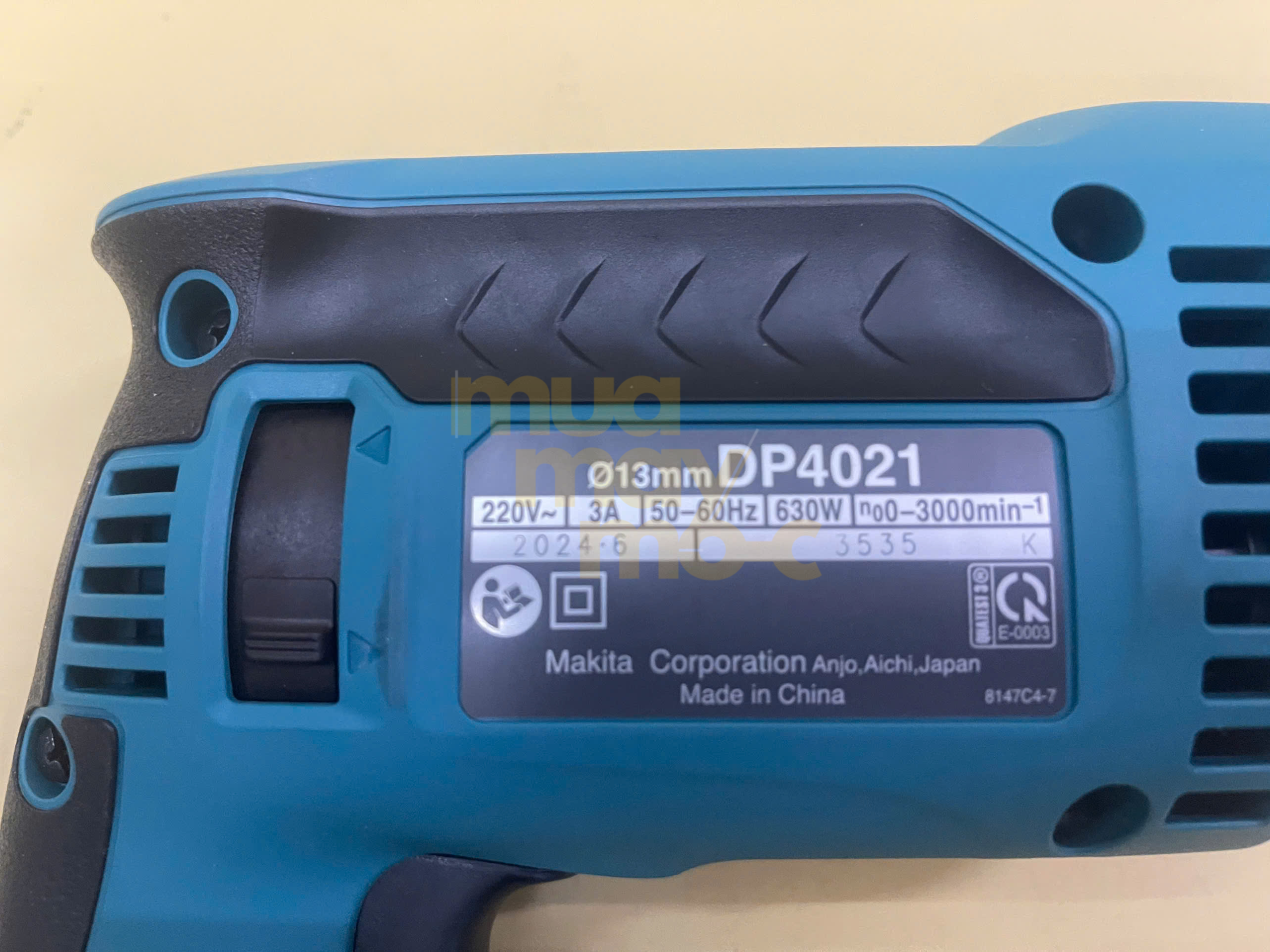 Máy khoan Makita DP4021 khoan thép 13mm, gỗ 30mm