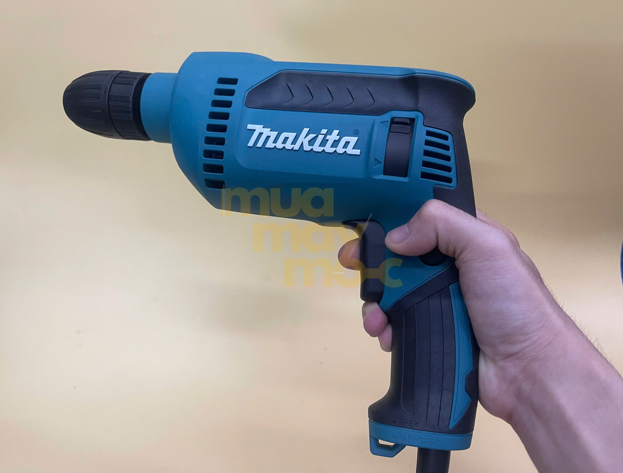 Máy khoan 630W Makita DP4021 tốc độ cao 0-3000 v/p