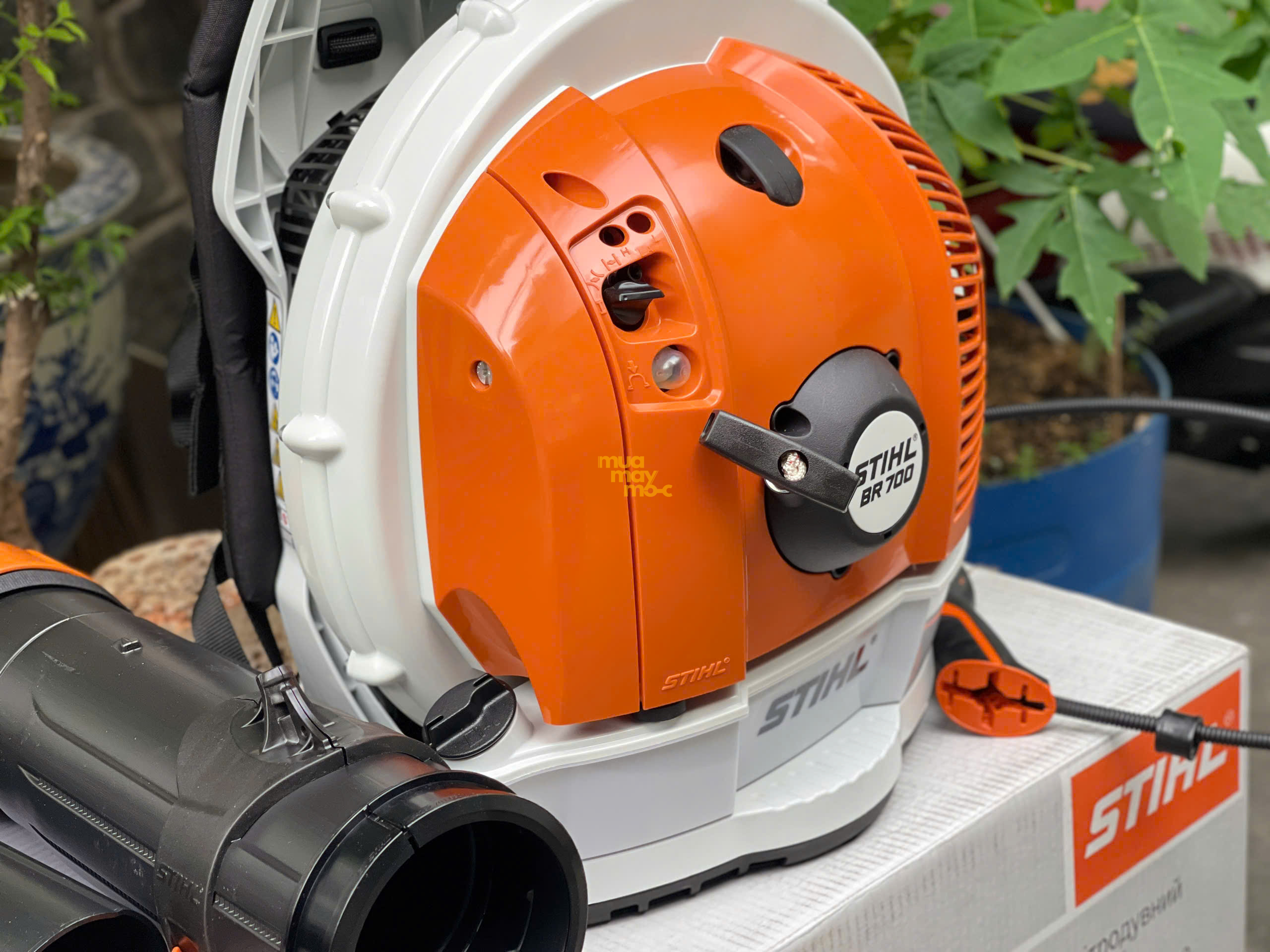 Máy thổi lá đeo lưng chạy xăng Stihl BR 700 chính hãng tại An Khang