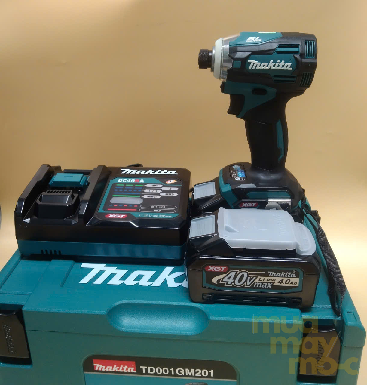 Máy vặn vít pin Makita TD001GM201 40V lực siết 220Nm impact driver