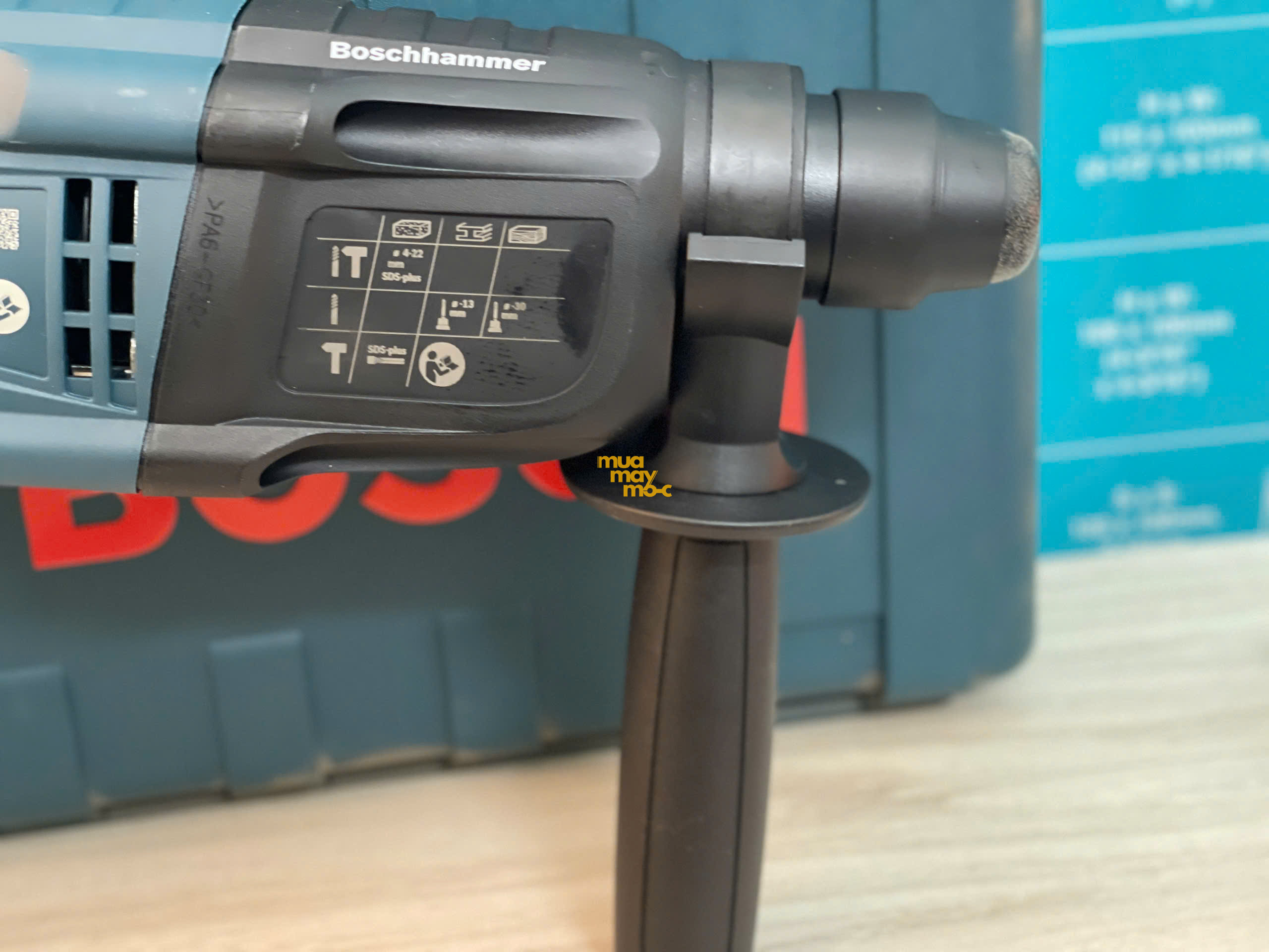 Máy khoan búa kiểu xoay dùng mũi SDS plus Bosch GBH 220