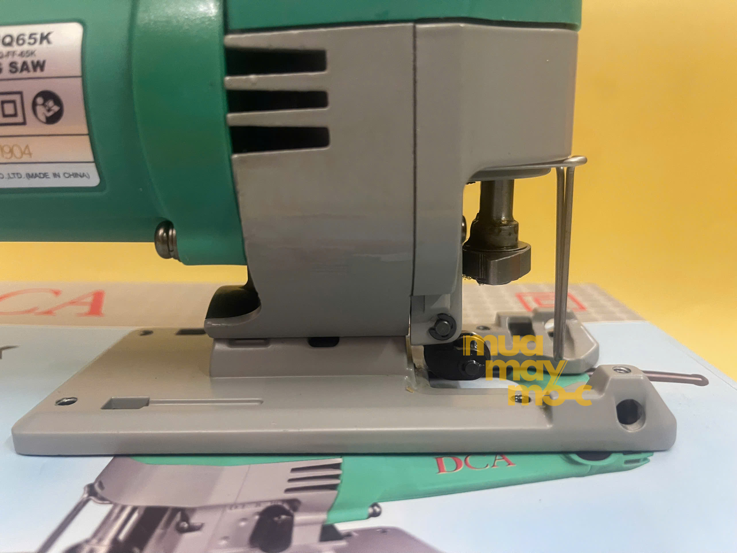 Máy cưa lọng 600W DCA AMQ65K