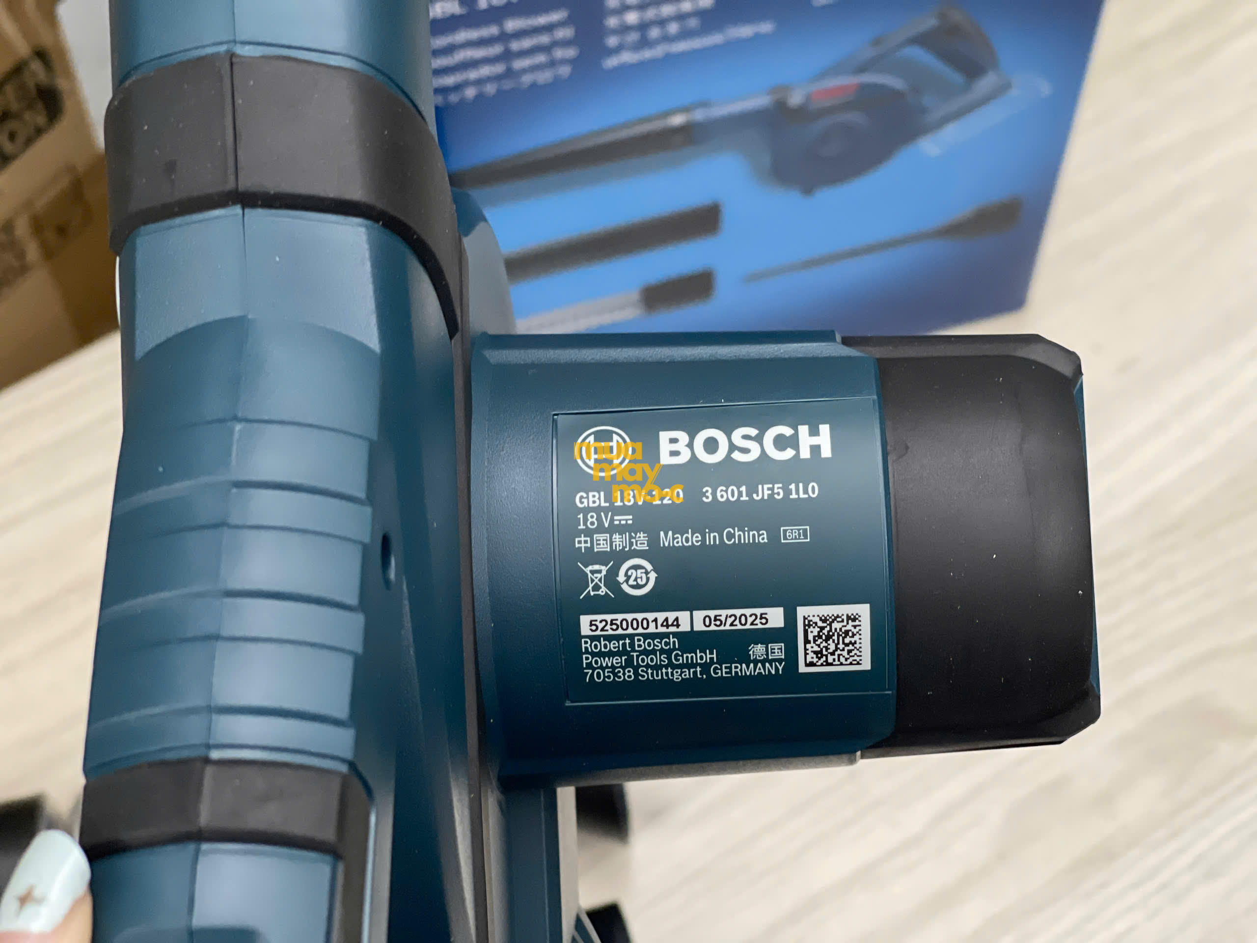 Máy thổi bụi dùng pin Bosch GBL 18V-120 chính hãng tại An Khang