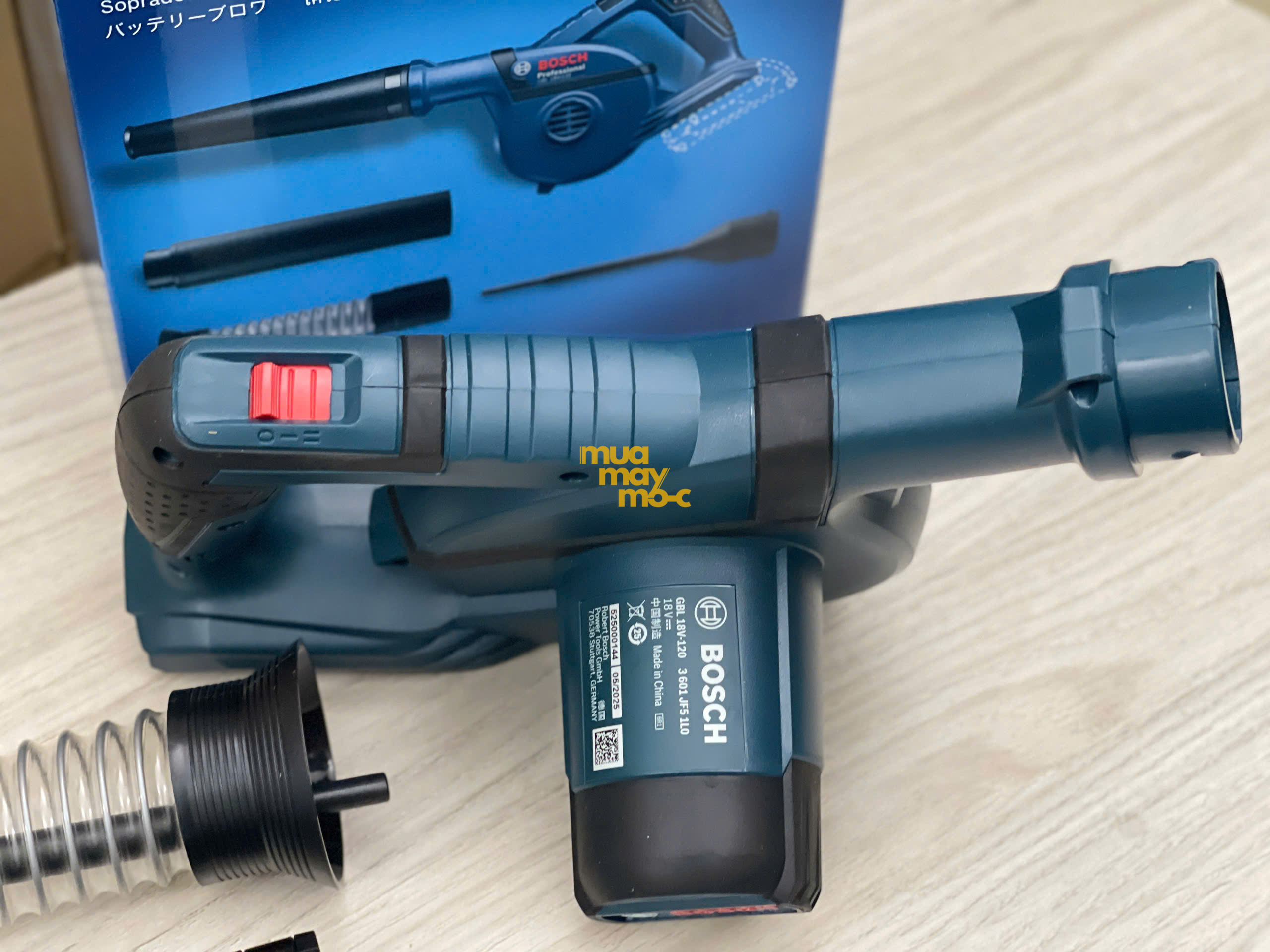Công tắc điều chỉnh tốc độ trên Bosch GBL 18V-120
