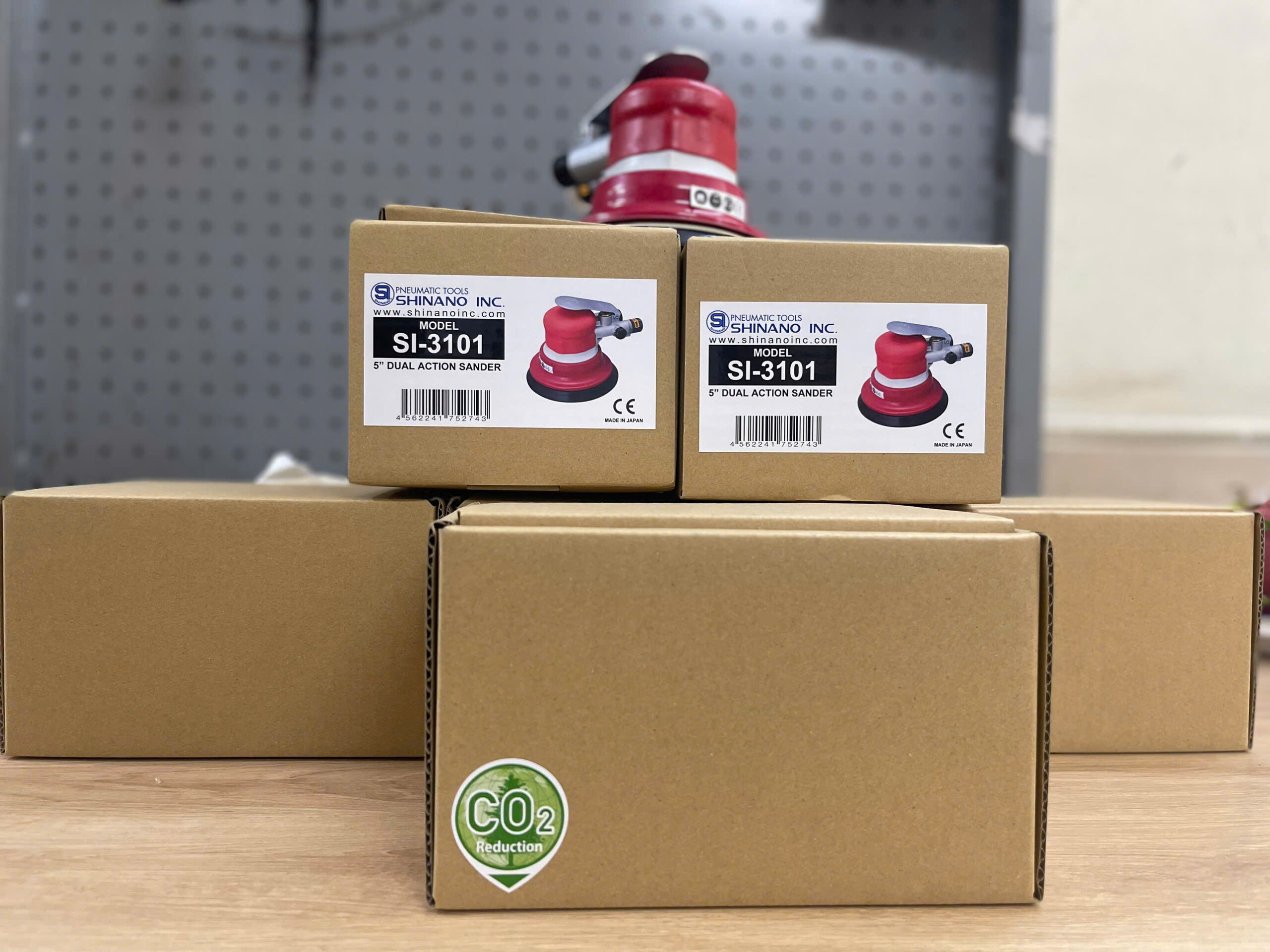 125mm Máy chà nhám tròn Shinano SI-3101