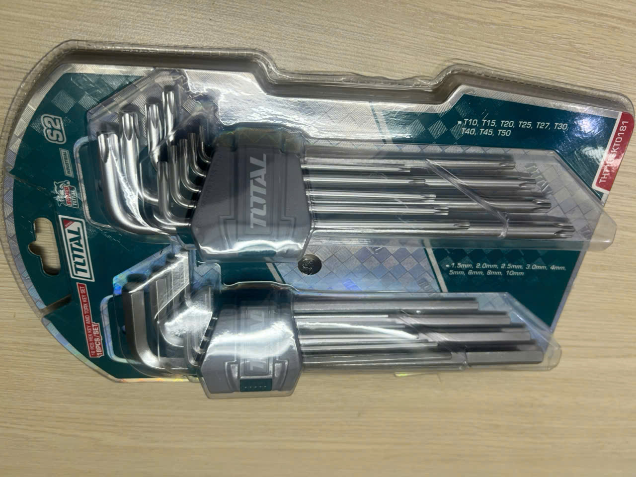 Bộ chìa lục giác và lục giác bông Total THT106KT0181