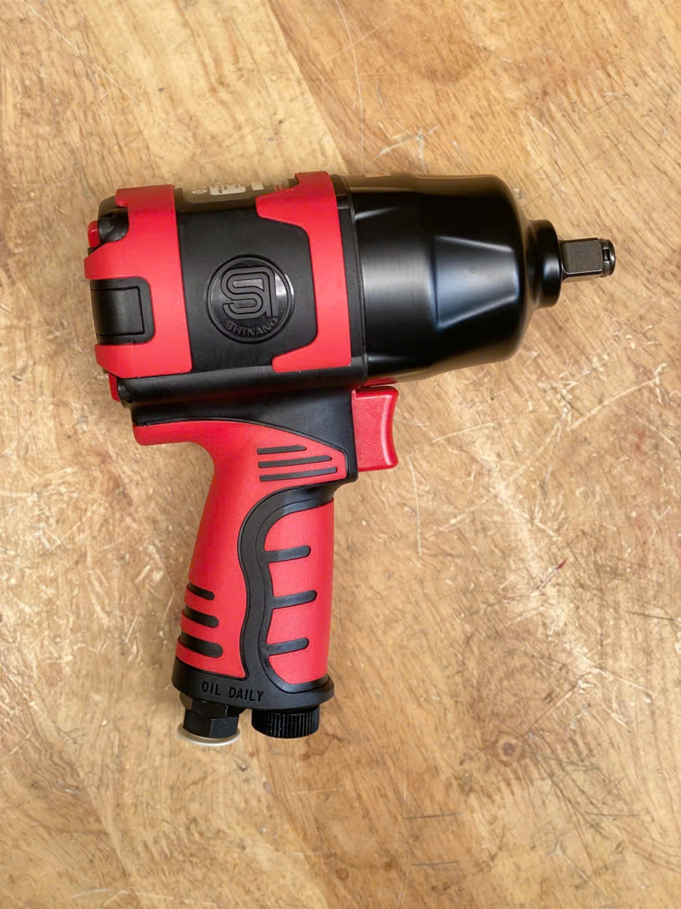 Súng vặn bu lông Shinano 1/2″ SI-1490BSR