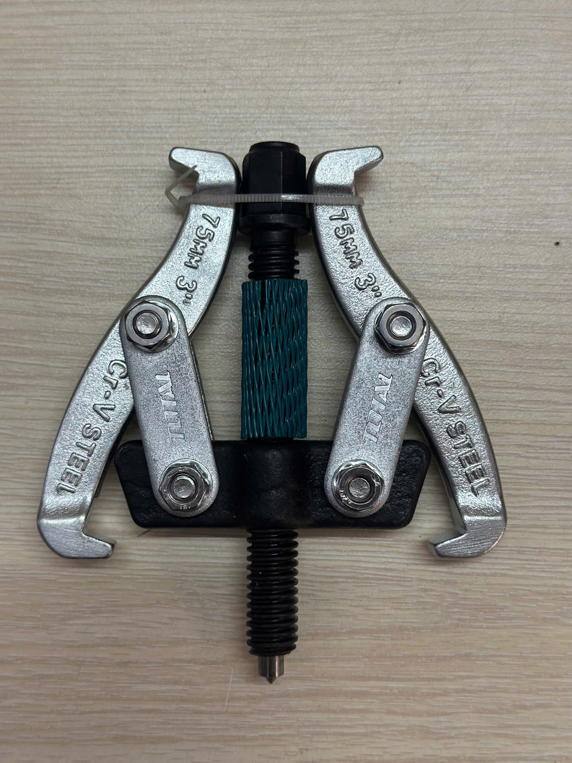 Cảo 2 chấu Total THTGP236 3″