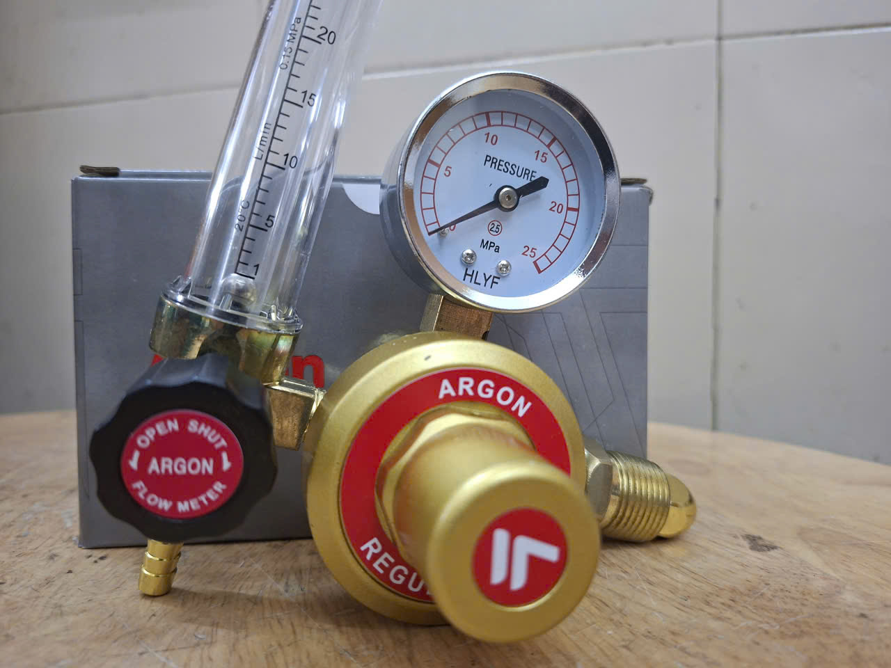 Đồng hồ Argon ren trong WELDCOM P25A-120313